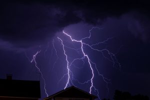 Orages et grêle paralyse la Suisse romande : alertes météo et perturbations en cascade