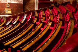 Le Sénat suisse approuve les accords avec l’UE pour protéger les salaires: Berne franchit une étape décisive