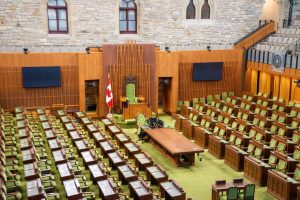 Une majorité de Suisses réclame un contrôle des armes plus strict